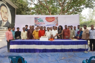 ‘স্বপ্নতরুণ্য কবিতা উৎসব’-এর দ্বিতীয় দিনে কবি ইসলাম রফিকের জন্মদিন উদযাপন